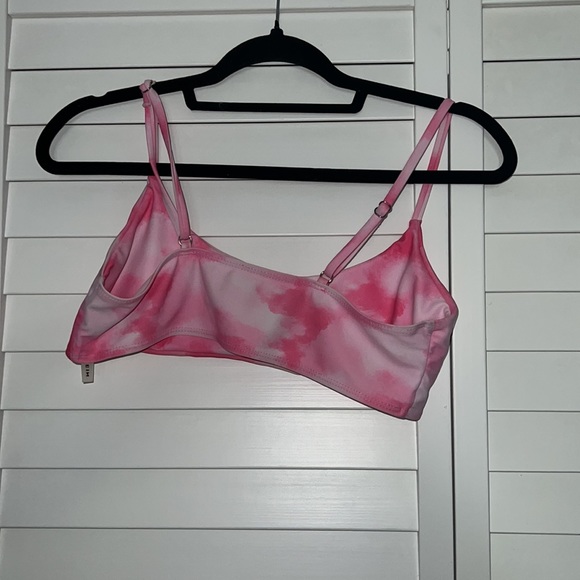 Shein - Picture 2 of 3